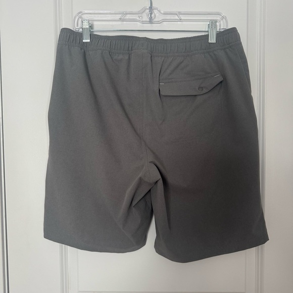 L.L. Bean Men's Charcoal Gray Shorts - Picture 2 of 7